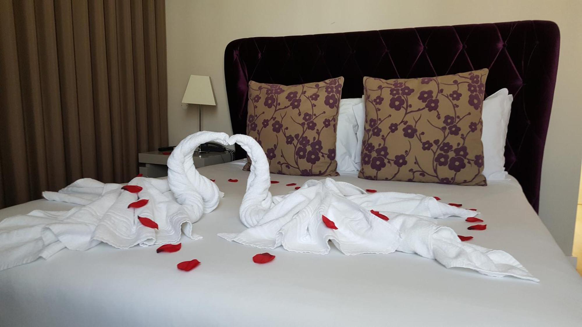 Hotel ตอร์เฮสนอวาส ภายนอก รูปภาพ